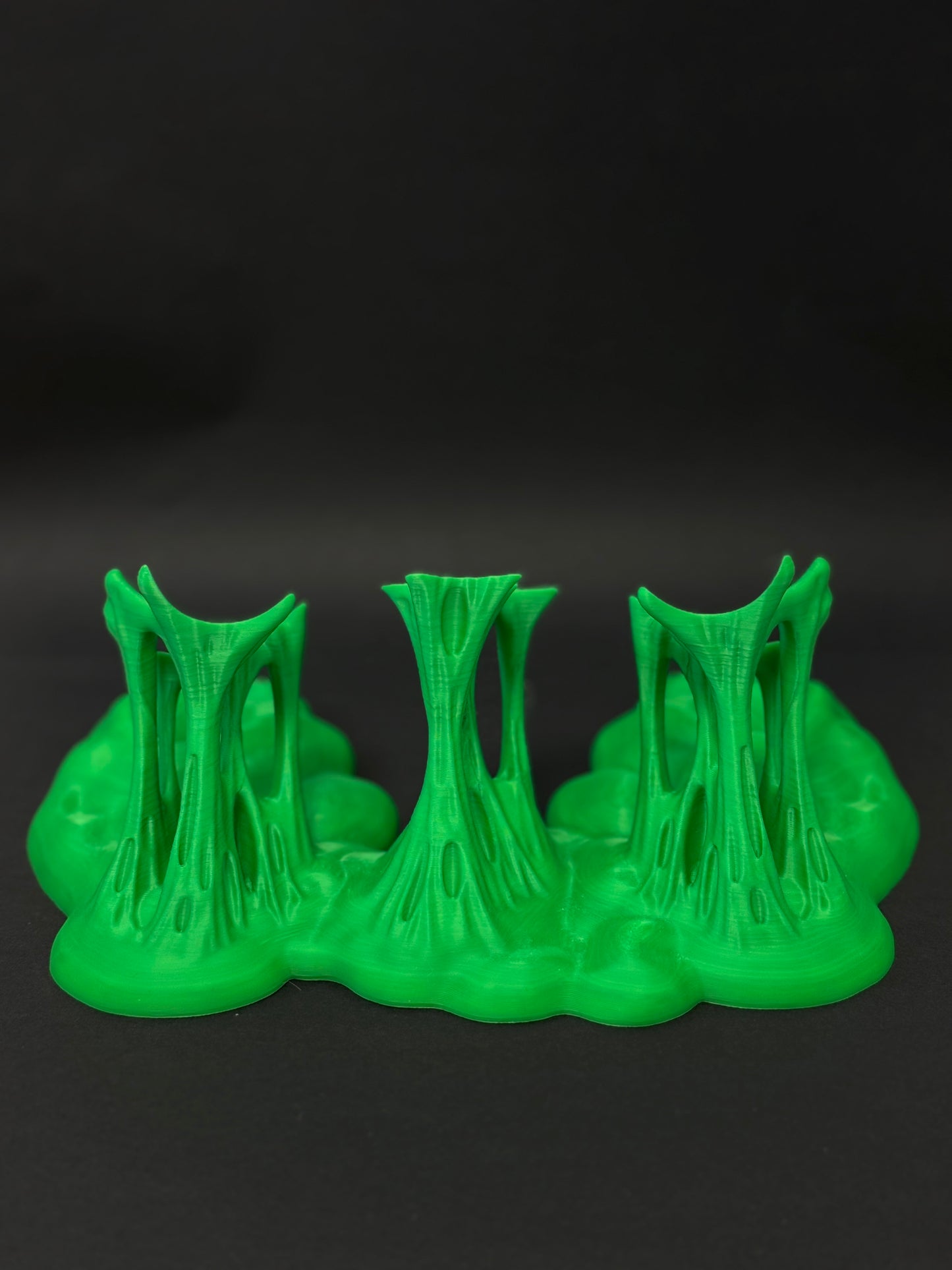 Alien Slime Controller Holder PS5 / Xbox  – Drippy Display Stand