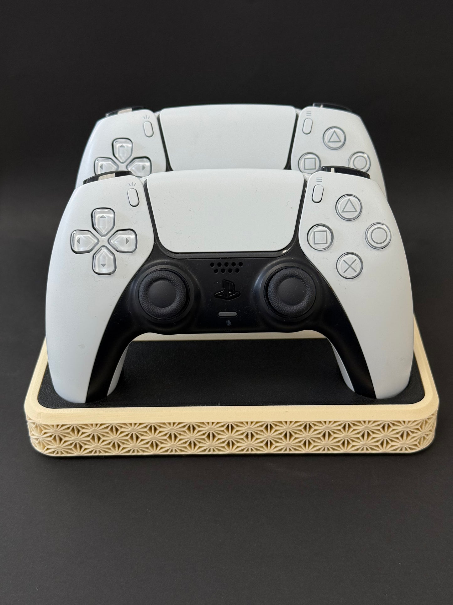 Kumiko DualSense Dock - PS5 Controller Holder
